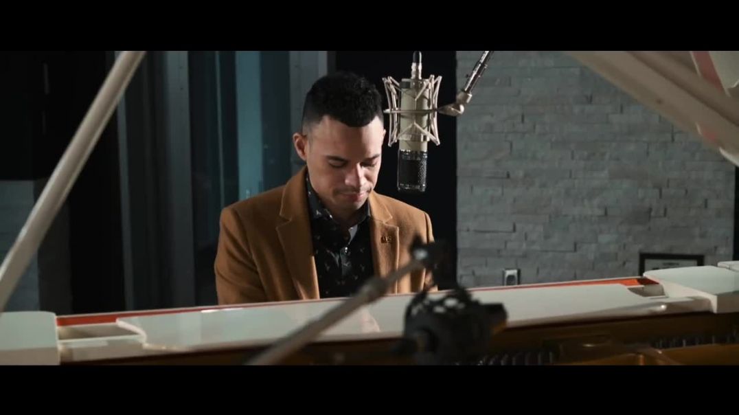 Tauren Wells - Hills and Valleys (Acoustic Video)