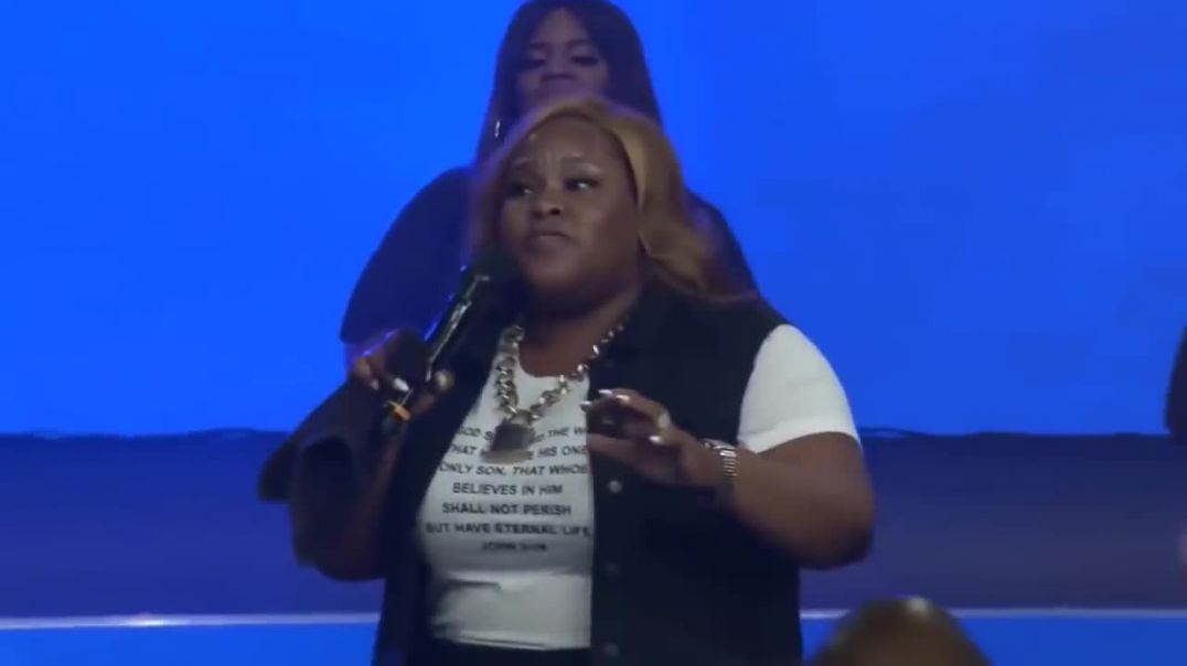 Tasha Cobbs Leonard - Nobody Greater LIVE  Relentless Church