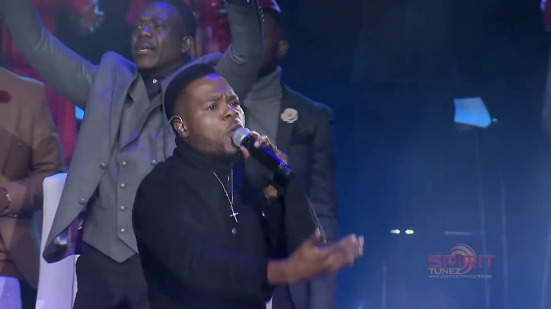 Spirit Of Praise 7 Ft. Collen Maluleke - Shine Jesus