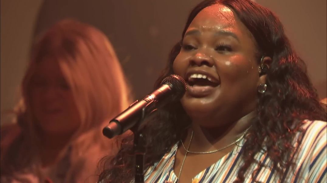 Tasha Cobbs Leonard - Gracefully Broken